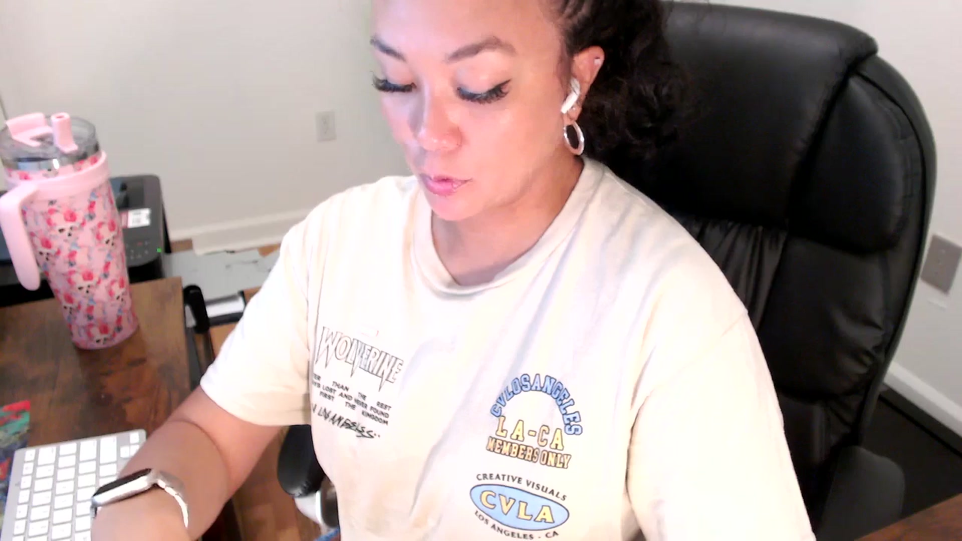 Gallery image thumbnail from MickaylaStar's myfreecams stream on, 07/30/2025, 17:36 image 7 of 20