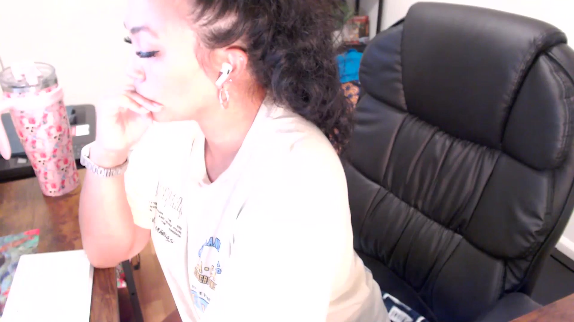 Gallery image thumbnail from MickaylaStar's myfreecams stream on, 07/30/2025, 19:10 image 10 of 20