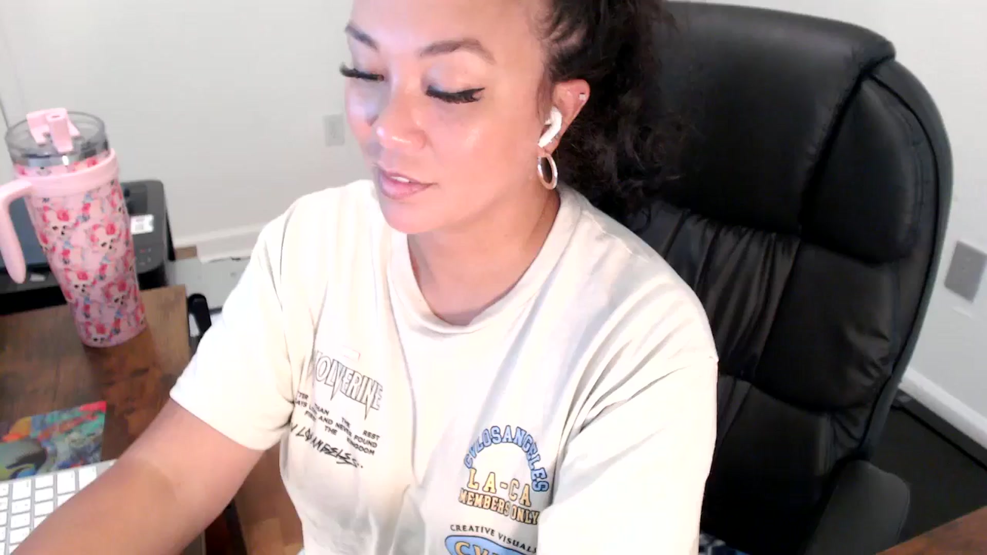 Gallery image thumbnail from MickaylaStar's myfreecams stream on, 07/30/2025, 19:52 image 15 of 20