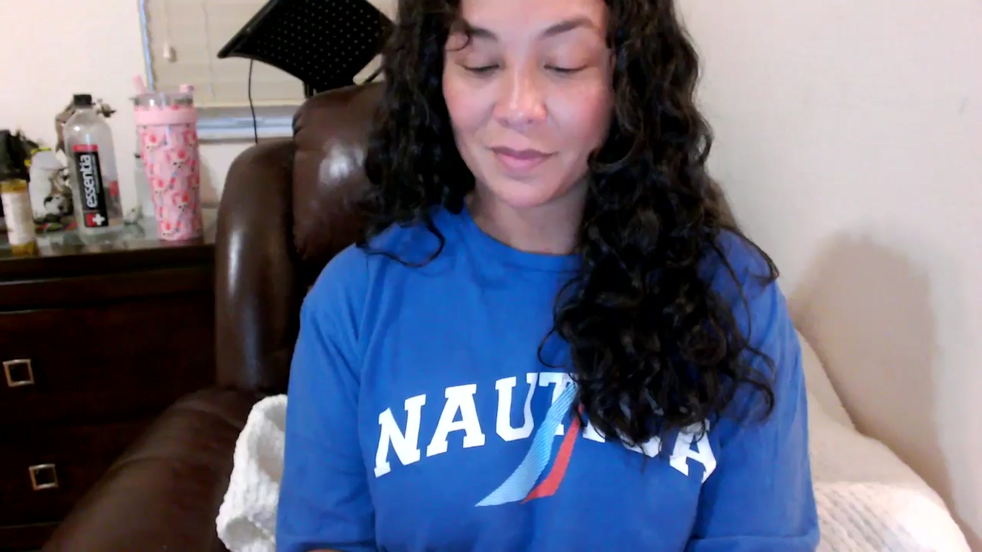 Gallery image thumbnail from MickaylaStar's myfreecams stream on, 07/31/2025, 24:22 image 18 of 20