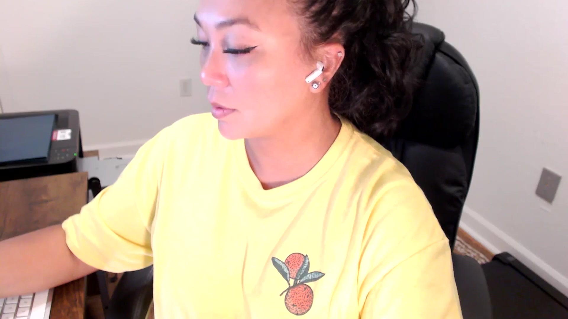 Gallery image thumbnail from MickaylaStar's myfreecams stream on, 07/31/2025, 15:28 image 13 of 20