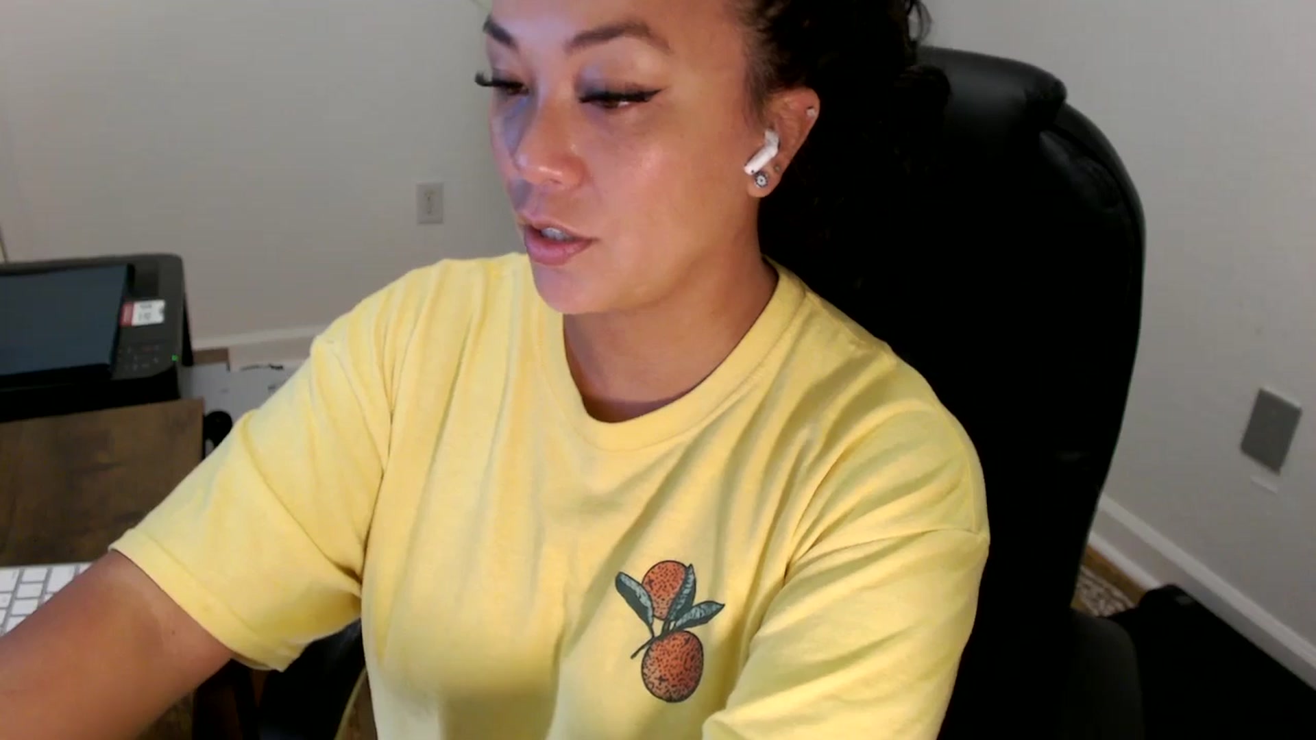 Gallery image thumbnail from MickaylaStar's myfreecams stream on, 07/31/2025, 15:28 image 8 of 20