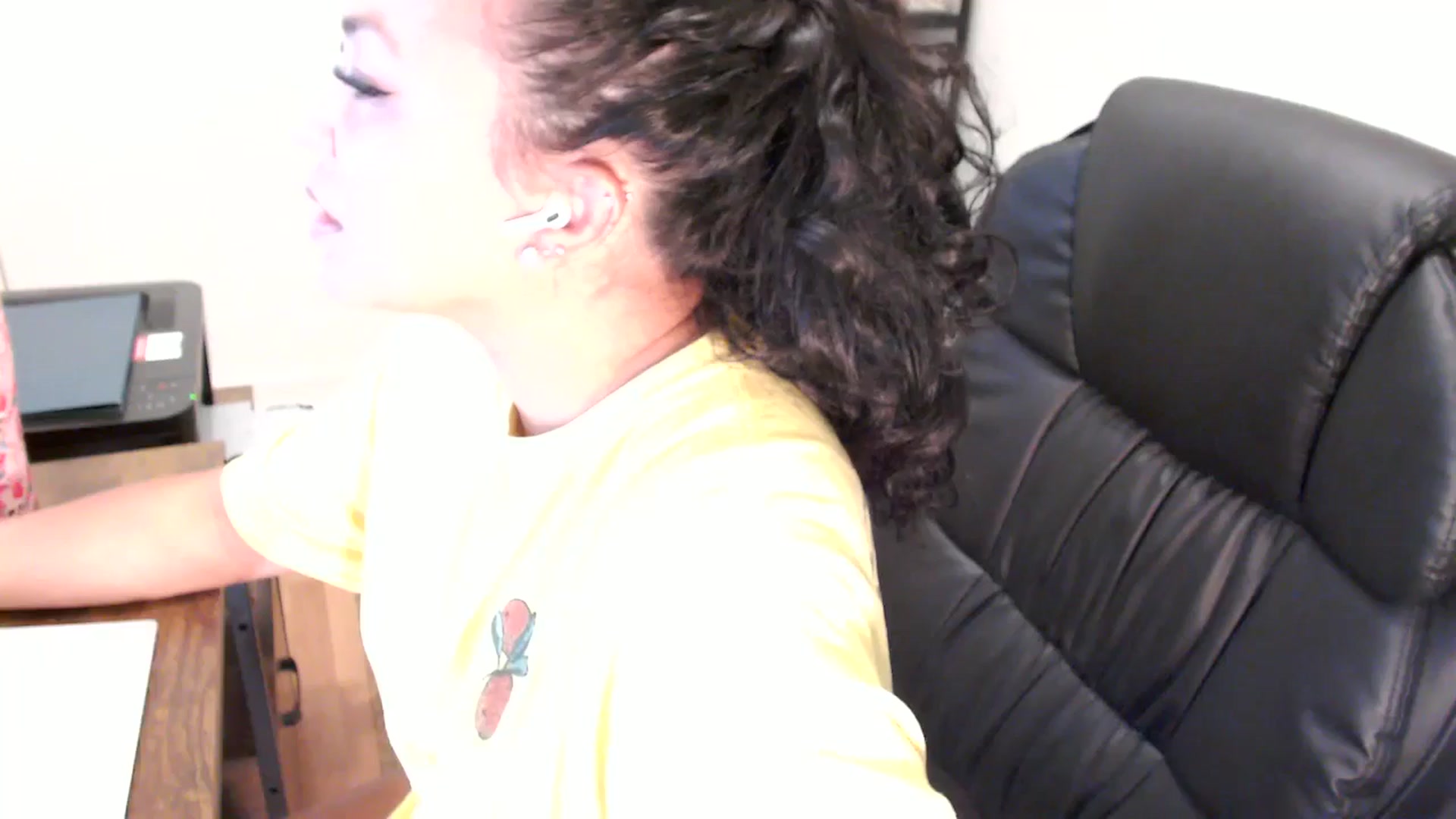 Gallery image thumbnail from MickaylaStar's myfreecams stream on, 07/31/2025, 15:46 image 1 of 20