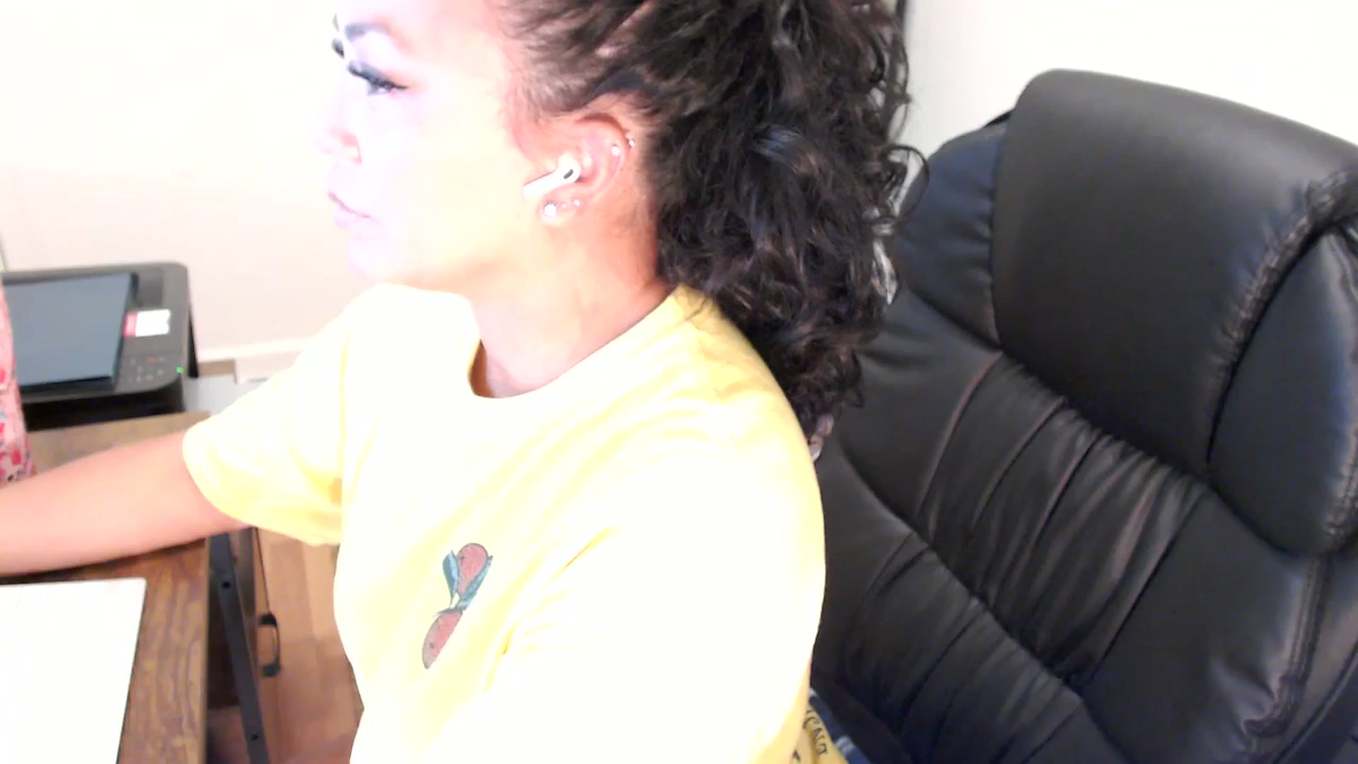 Gallery image thumbnail from MickaylaStar's myfreecams stream on, 07/31/2025, 15:46 image 10 of 20