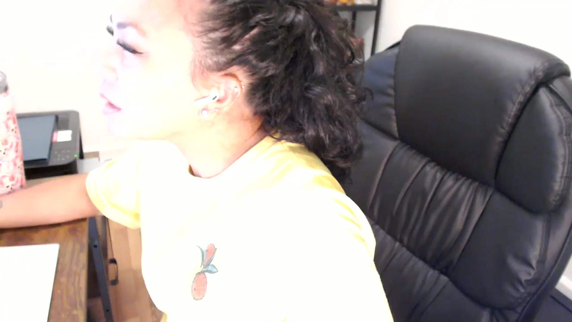 Gallery image thumbnail from MickaylaStar's myfreecams stream on, 07/31/2025, 15:46 image 20 of 20