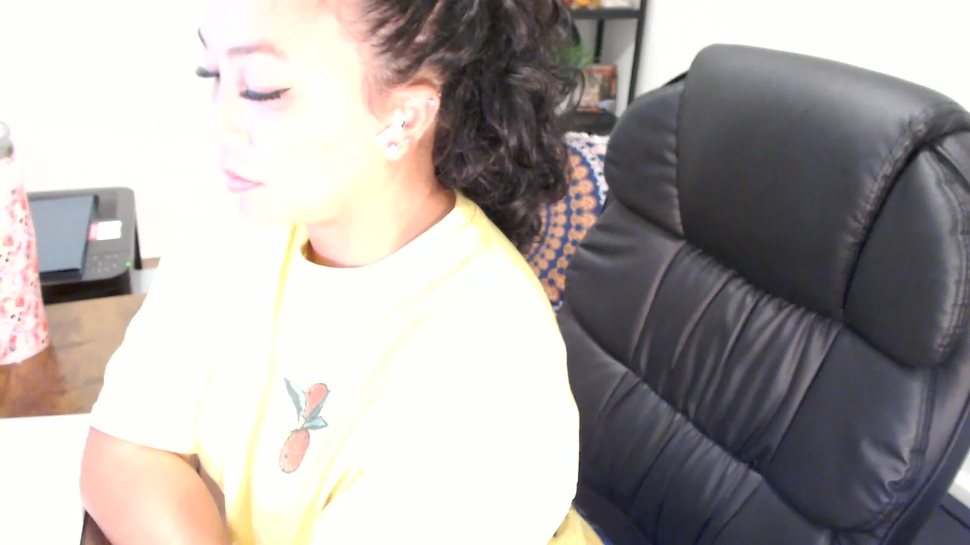 Gallery image thumbnail from MickaylaStar's myfreecams stream on, 07/31/2025, 15:46 image 15 of 20