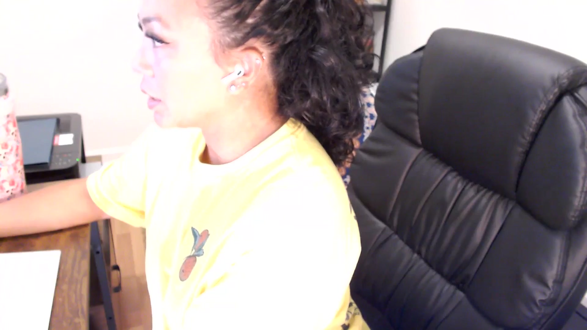 Gallery image thumbnail from MickaylaStar's myfreecams stream on, 07/31/2025, 15:46 image 18 of 20