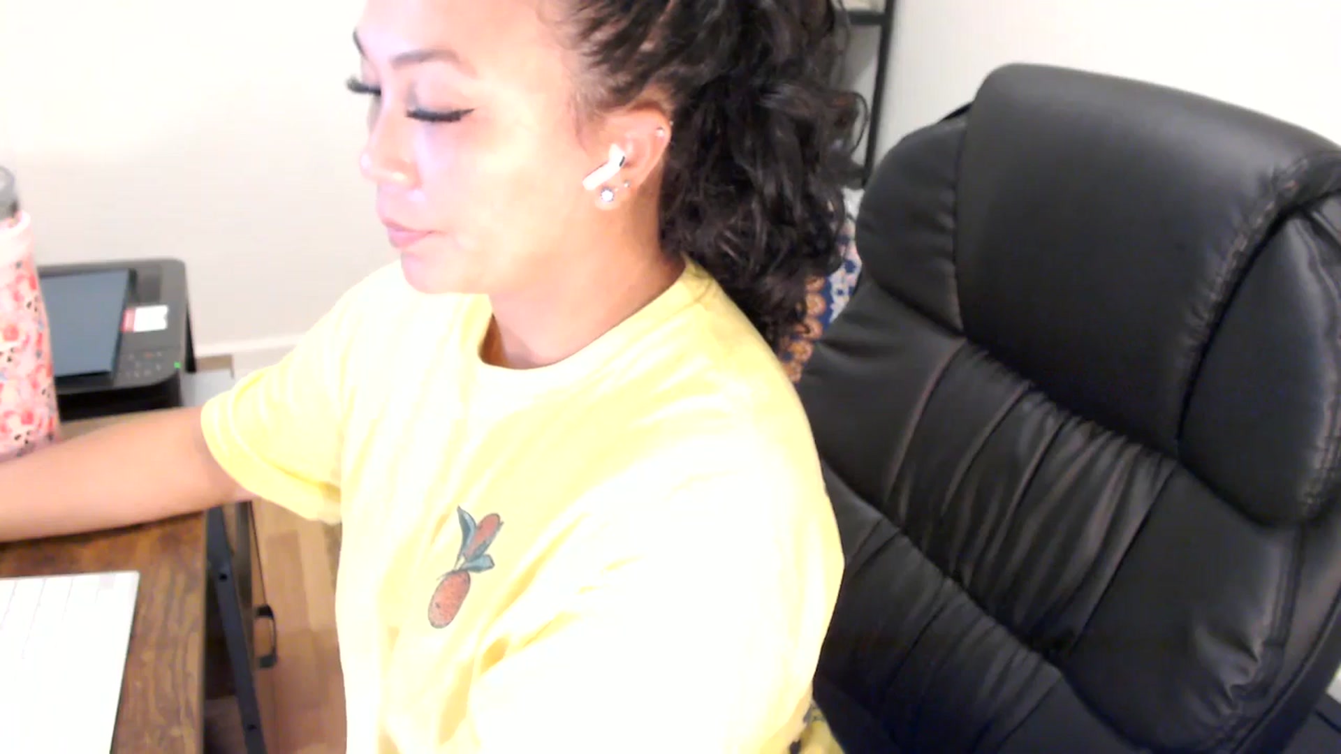 Gallery image thumbnail from MickaylaStar's myfreecams stream on, 07/31/2025, 15:46 image 17 of 20