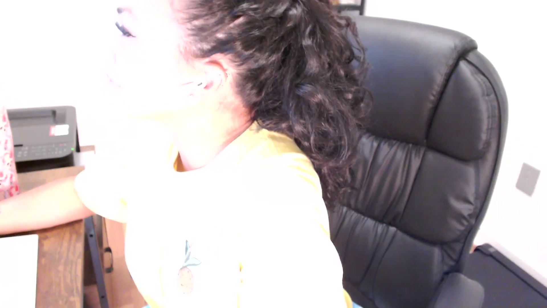 Gallery image thumbnail from MickaylaStar's myfreecams stream on, 07/31/2025, 16:34 image 15 of 20