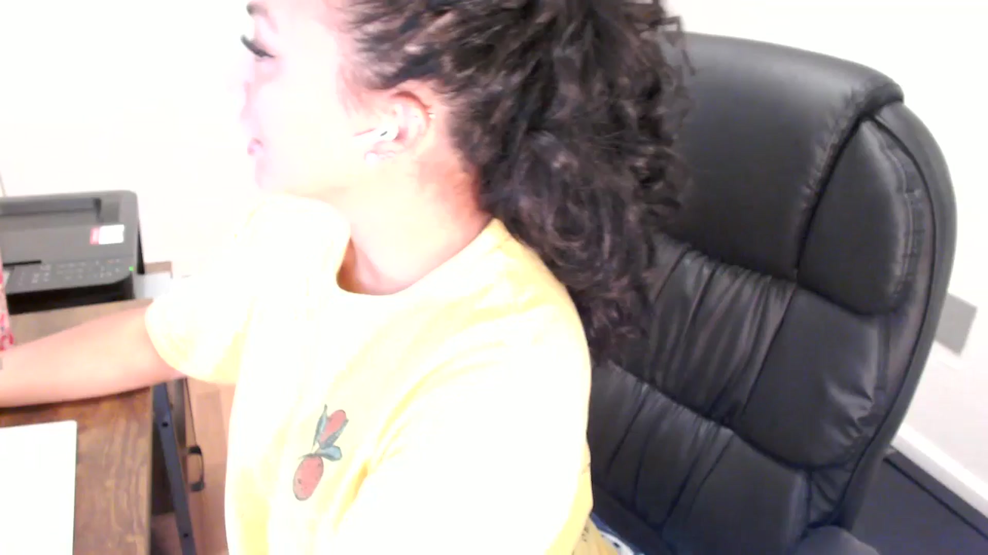 Gallery image thumbnail from MickaylaStar's myfreecams stream on, 07/31/2025, 16:34 image 6 of 20