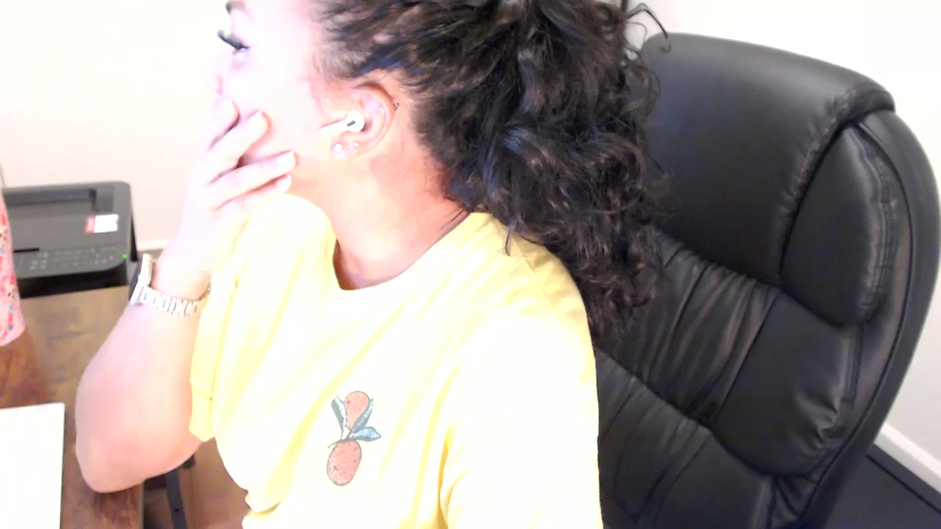 Gallery image thumbnail from MickaylaStar's myfreecams stream on, 07/31/2025, 17:00 image 7 of 20