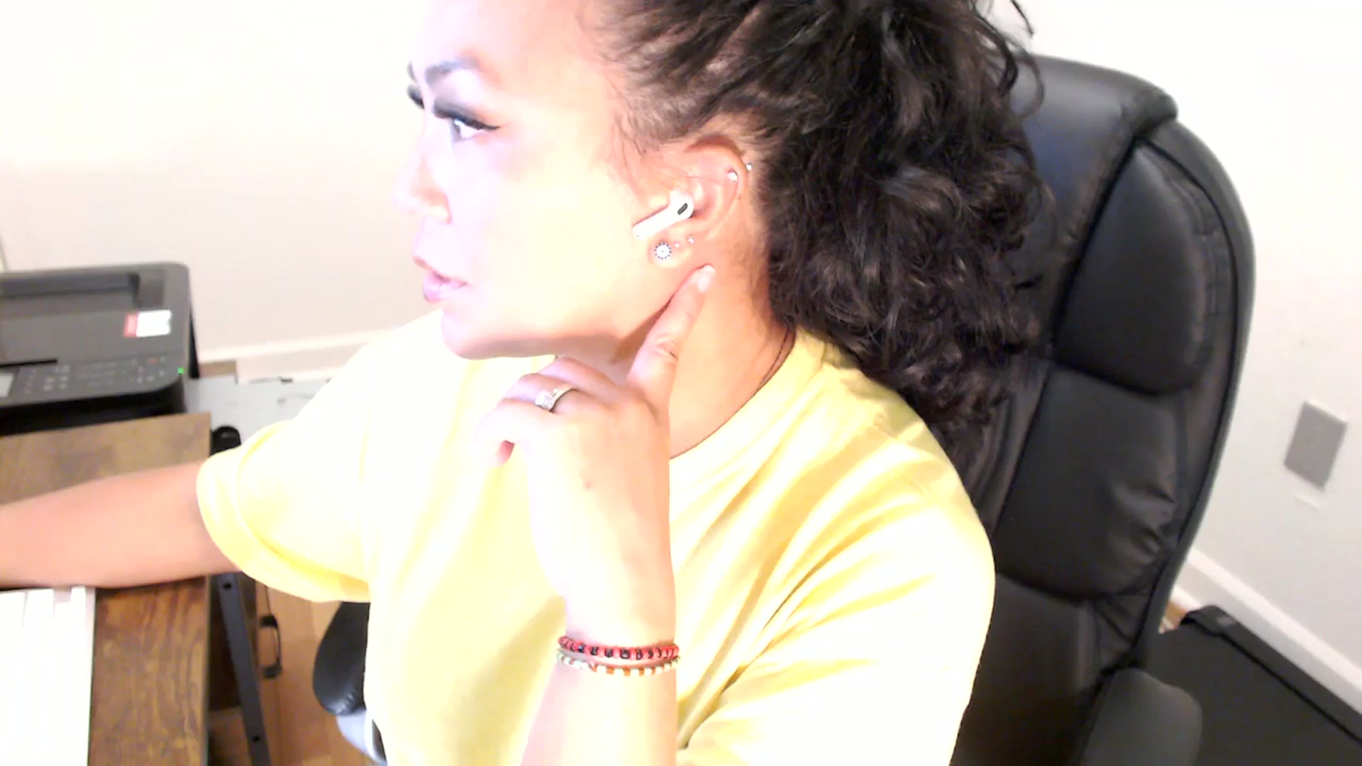 Gallery image thumbnail from MickaylaStar's myfreecams stream on, 07/31/2025, 17:00 image 2 of 20