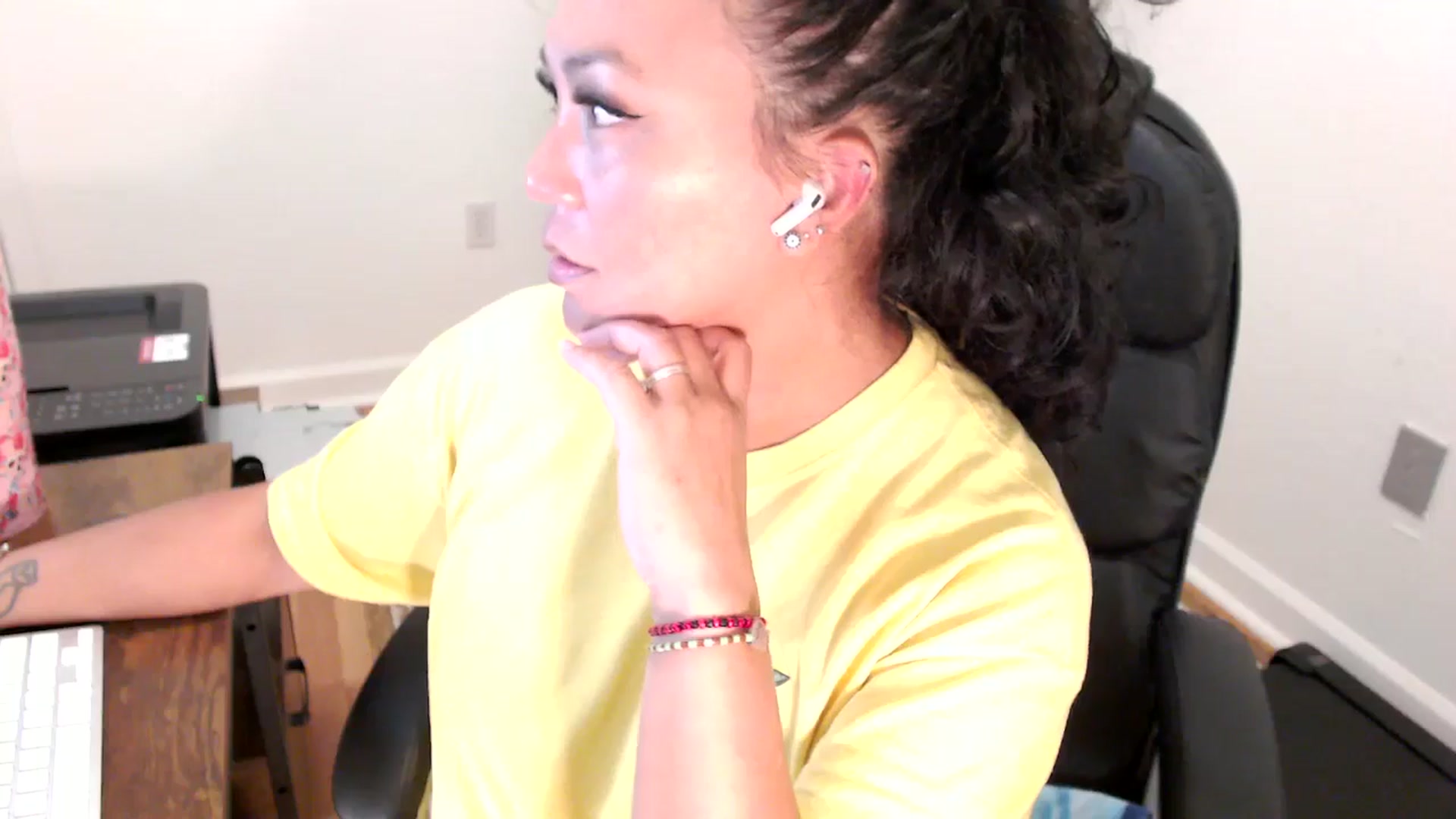 Gallery image thumbnail from MickaylaStar's myfreecams stream on, 07/31/2025, 18:28 image 2 of 20