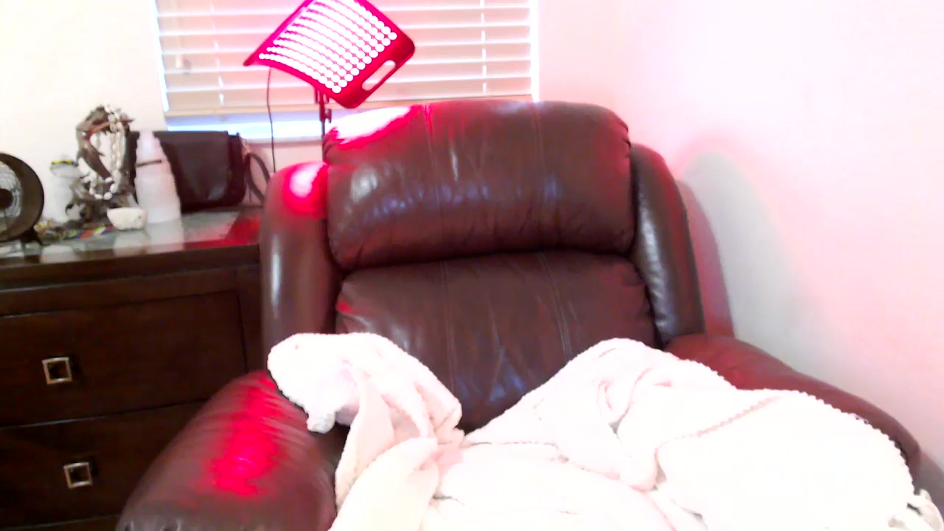Gallery image thumbnail from MickaylaStar's myfreecams stream on, 07/31/2025, 23:40 image 14 of 20
