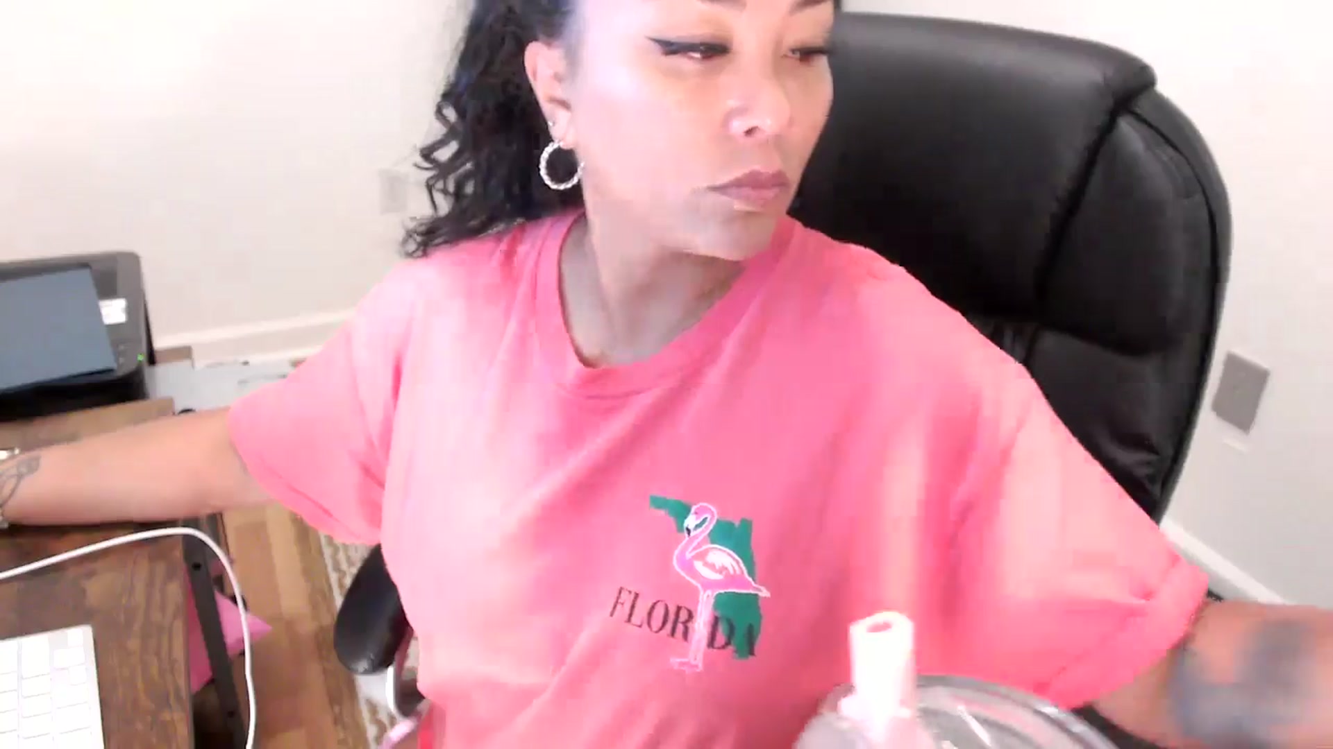 Gallery image thumbnail from MickaylaStar's myfreecams stream on, 08/01/2025, 15:36 image 12 of 20