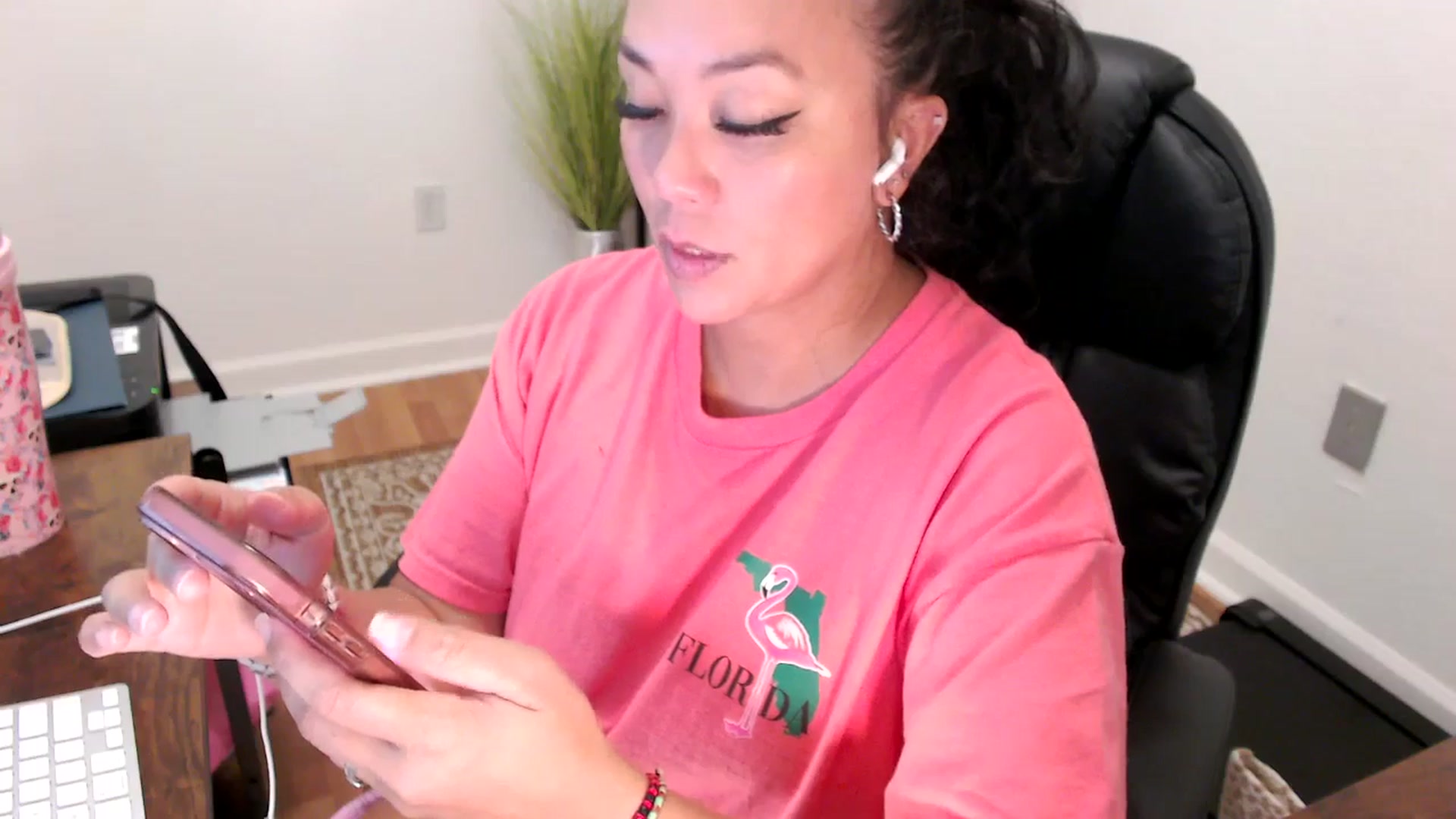 Gallery image thumbnail from MickaylaStar's myfreecams stream on, 08/01/2025, 17:13 image 10 of 20