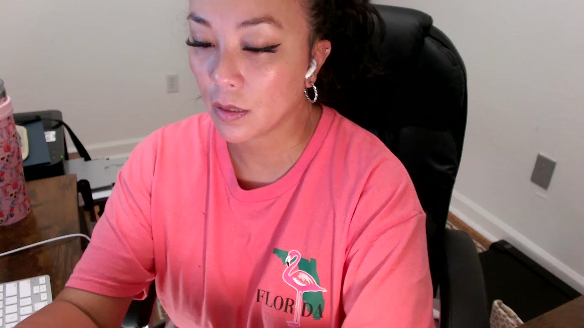 Gallery image thumbnail from MickaylaStar's myfreecams stream on, 08/01/2025, 17:13 image 14 of 20