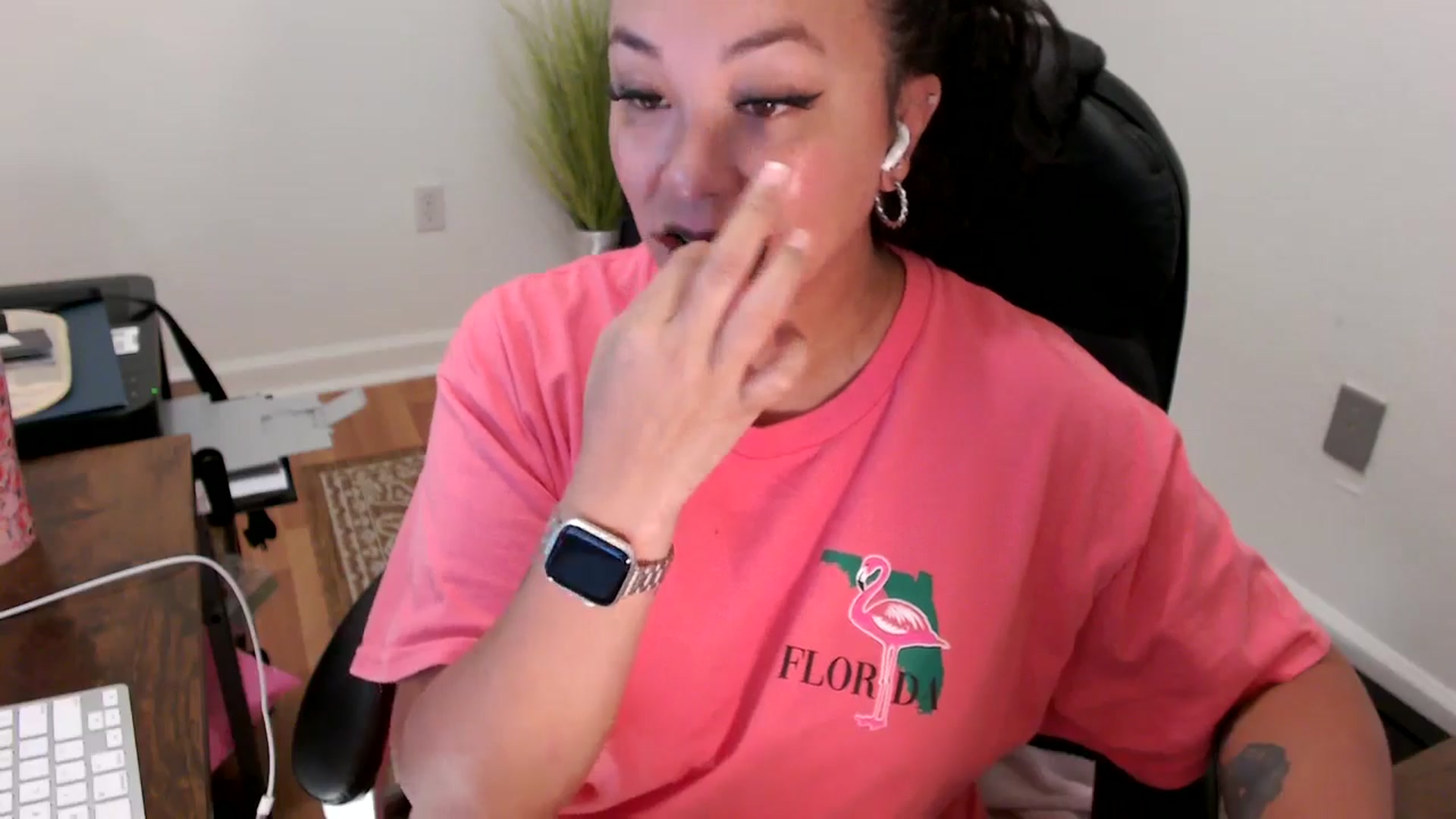 Gallery image thumbnail from MickaylaStar's myfreecams stream on, 08/01/2025, 17:13 image 9 of 20