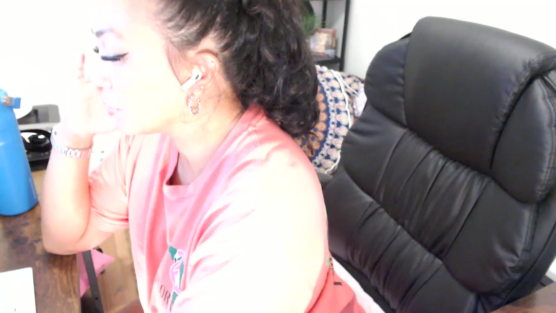 Gallery image thumbnail from MickaylaStar's myfreecams stream on, 08/01/2025, 19:04 image 20 of 20