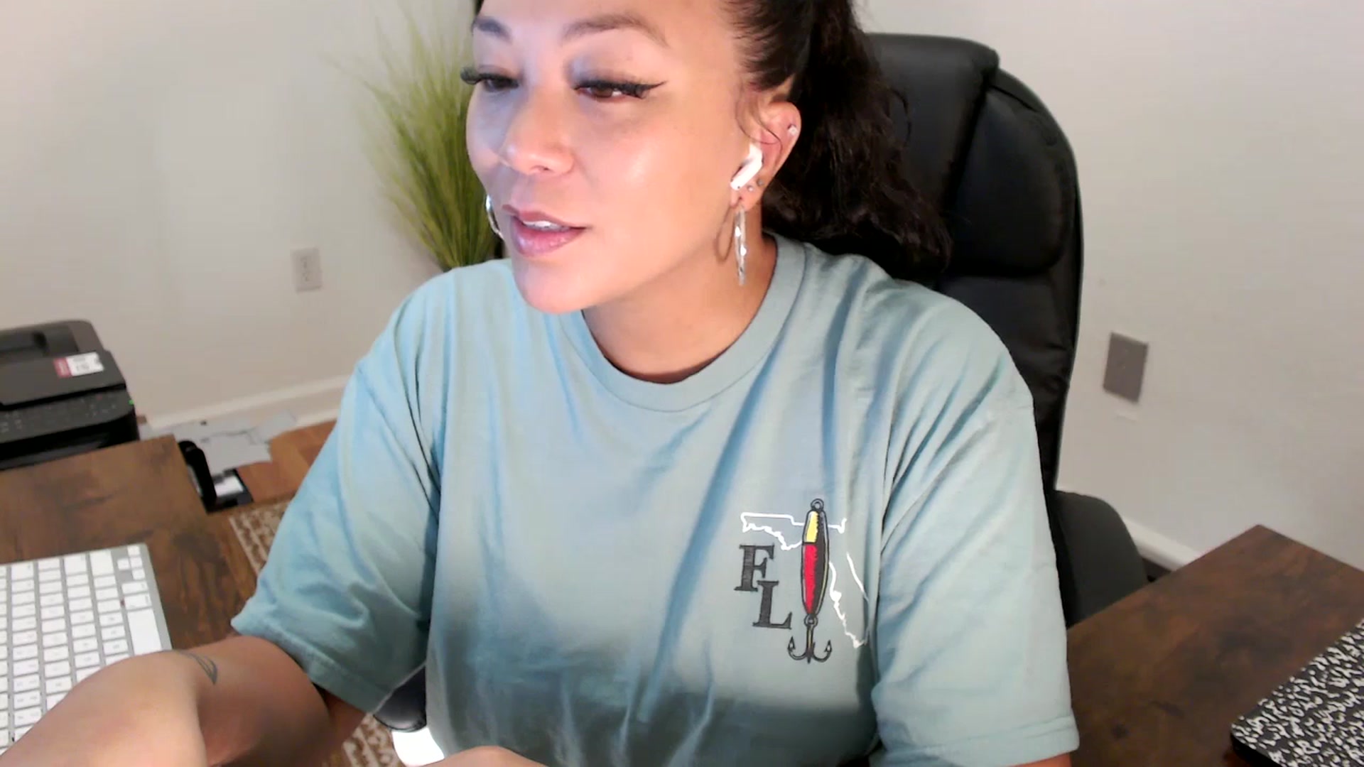Gallery image thumbnail from MickaylaStar's myfreecams stream on, 08/11/2025, 15:22 image 2 of 20