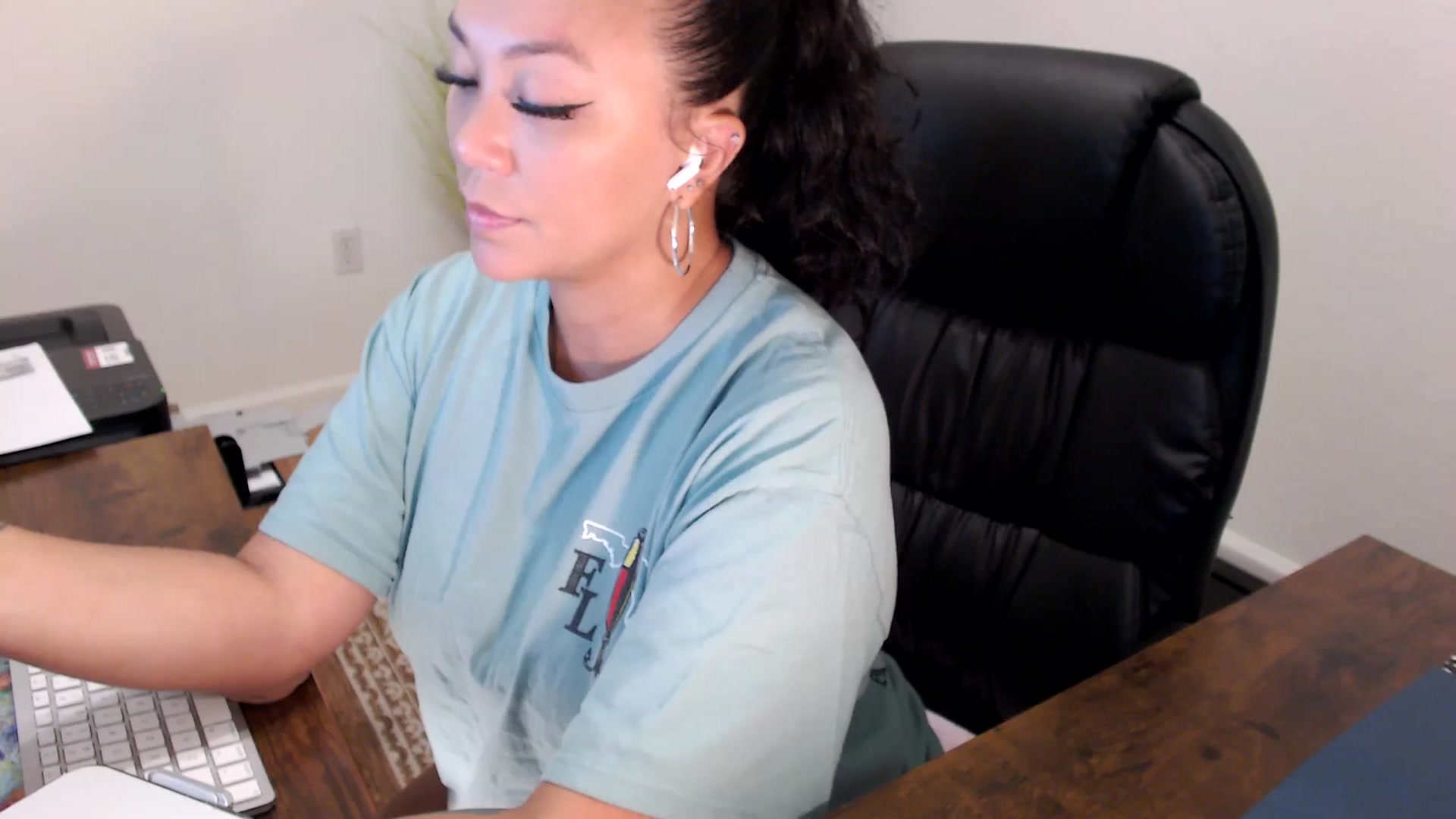 Gallery image thumbnail from MickaylaStar's myfreecams stream on, 08/11/2025, 15:46 image 18 of 20