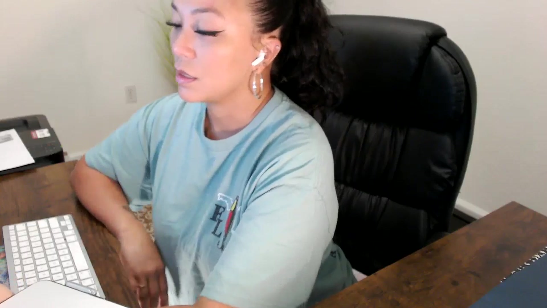 Gallery image thumbnail from MickaylaStar's myfreecams stream on, 08/11/2025, 15:46 image 13 of 20