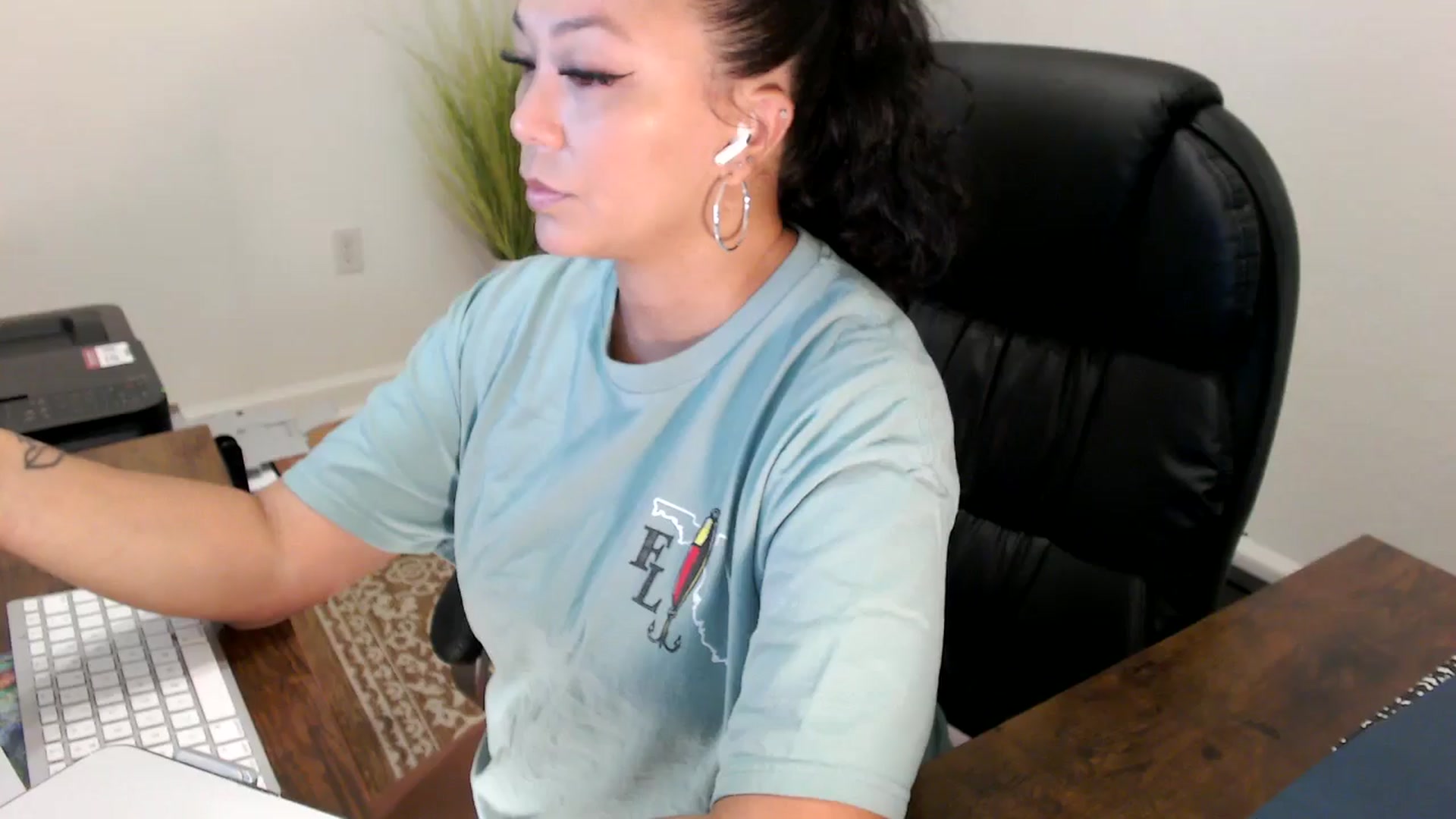 Gallery image thumbnail from MickaylaStar's myfreecams stream on, 08/11/2025, 15:46 image 12 of 20