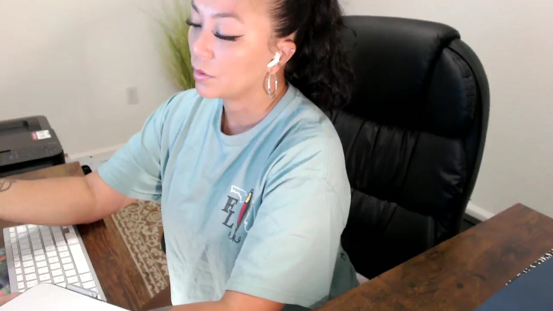 Gallery image thumbnail from MickaylaStar's myfreecams stream on, 08/11/2025, 15:46 image 9 of 20