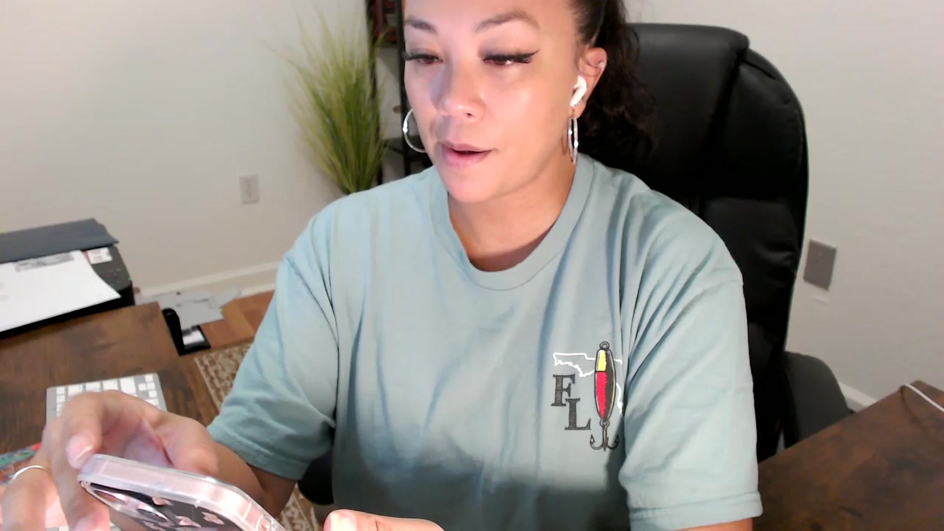 Gallery image thumbnail from MickaylaStar's myfreecams stream on, 08/11/2025, 16:23 image 16 of 20