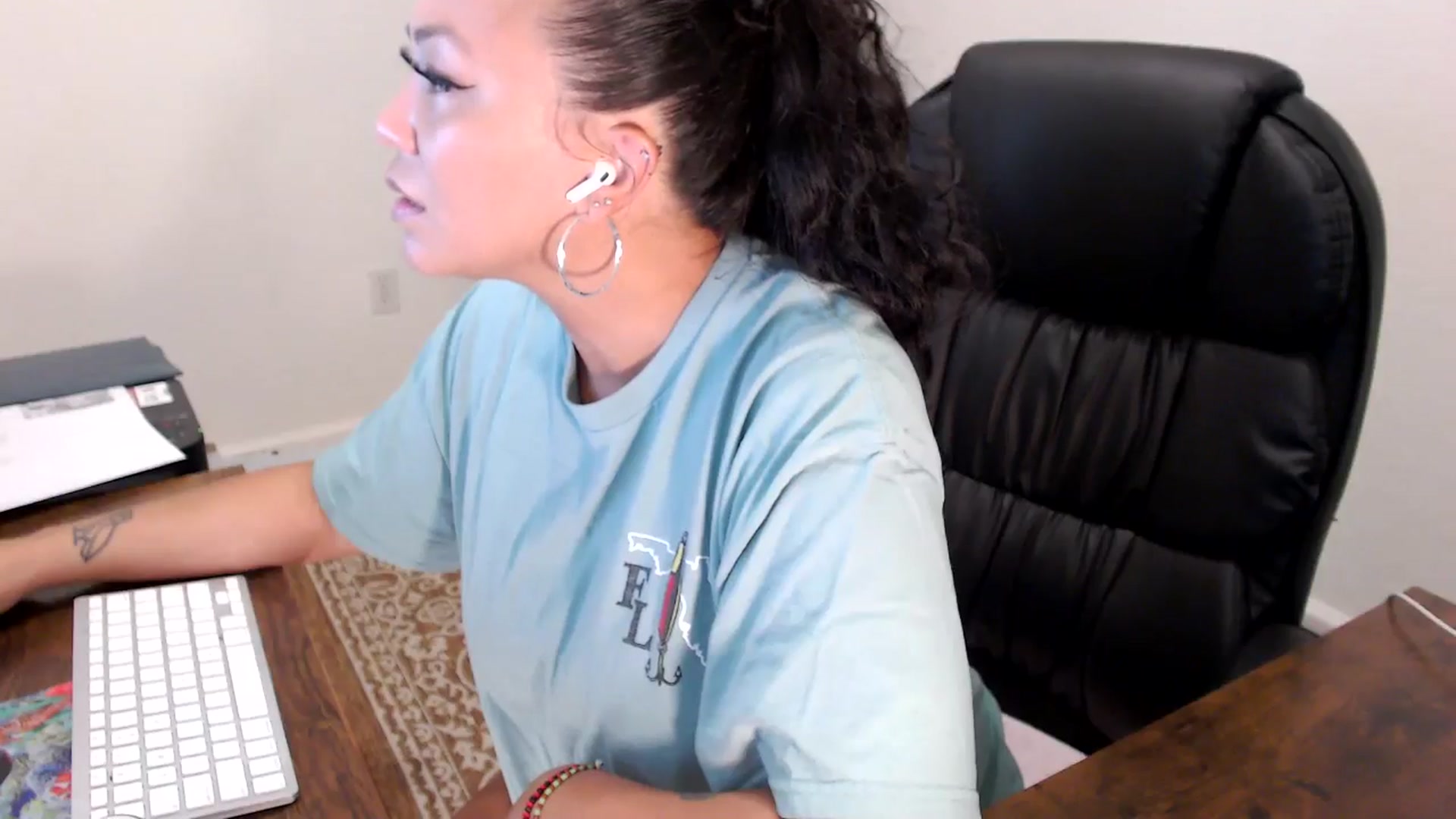 Gallery image thumbnail from MickaylaStar's myfreecams stream on, 08/11/2025, 16:23 image 14 of 20