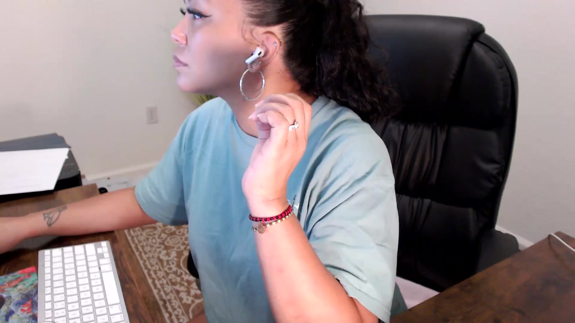 Gallery image thumbnail from MickaylaStar's myfreecams stream on, 08/11/2025, 16:51 image 20 of 20