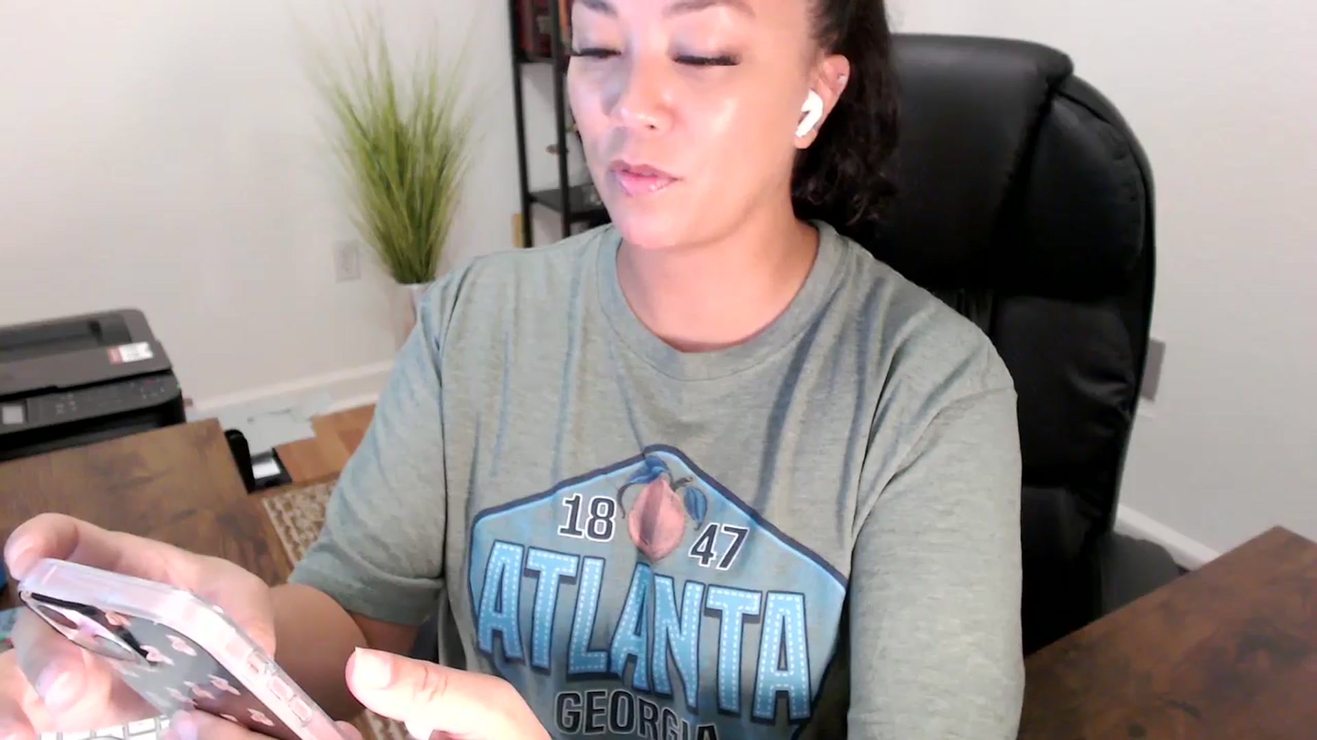 Gallery image thumbnail from MickaylaStar's myfreecams stream on, 08/12/2025, 15:20 image 8 of 20