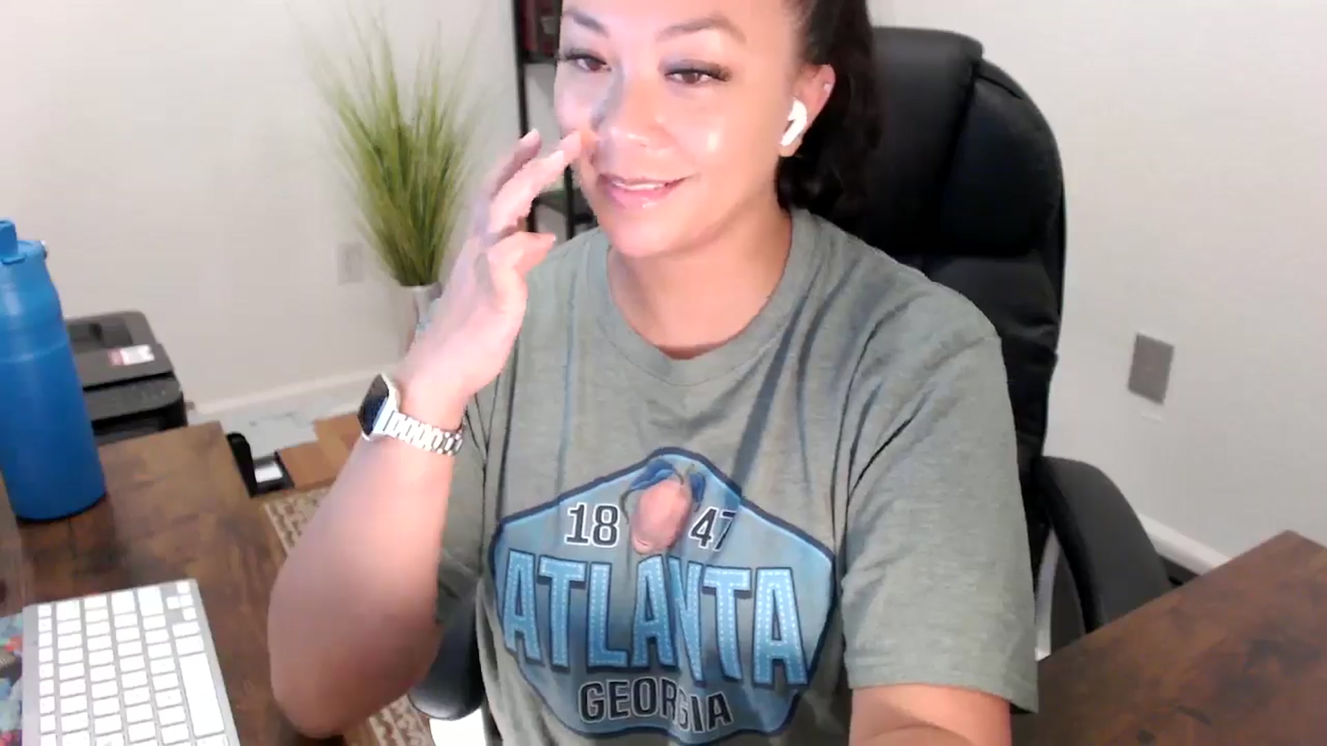 Gallery image thumbnail from MickaylaStar's myfreecams stream on, 08/12/2025, 16:17 image 5 of 20