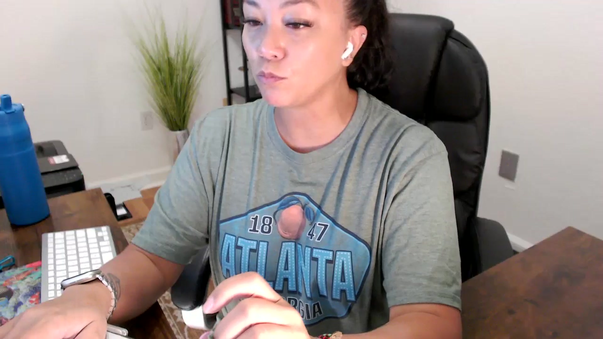 Gallery image thumbnail from MickaylaStar's myfreecams stream on, 08/12/2025, 17:50 image 3 of 20