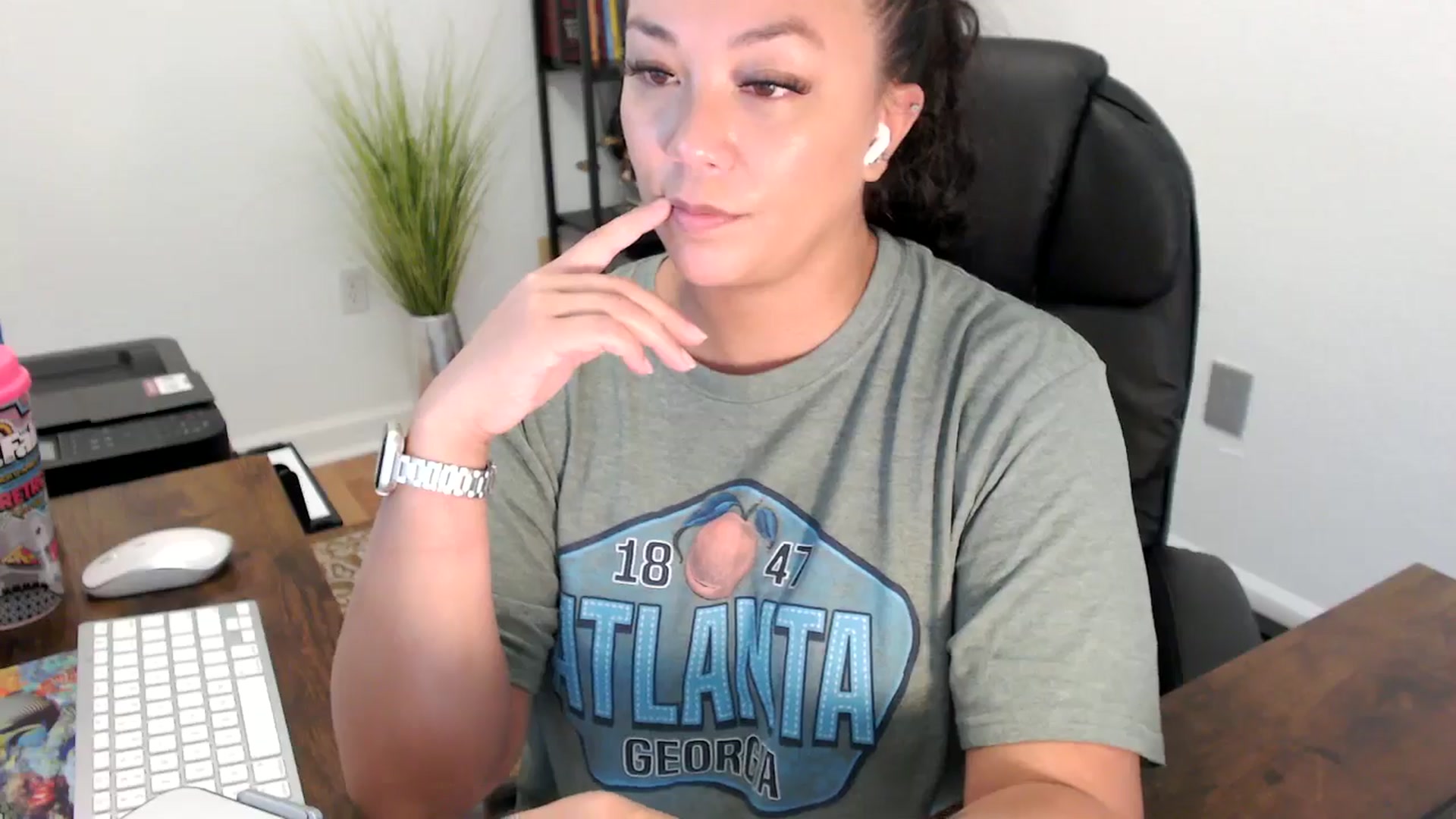 Gallery image thumbnail from MickaylaStar's myfreecams stream on, 08/12/2025, 20:13 image 10 of 20