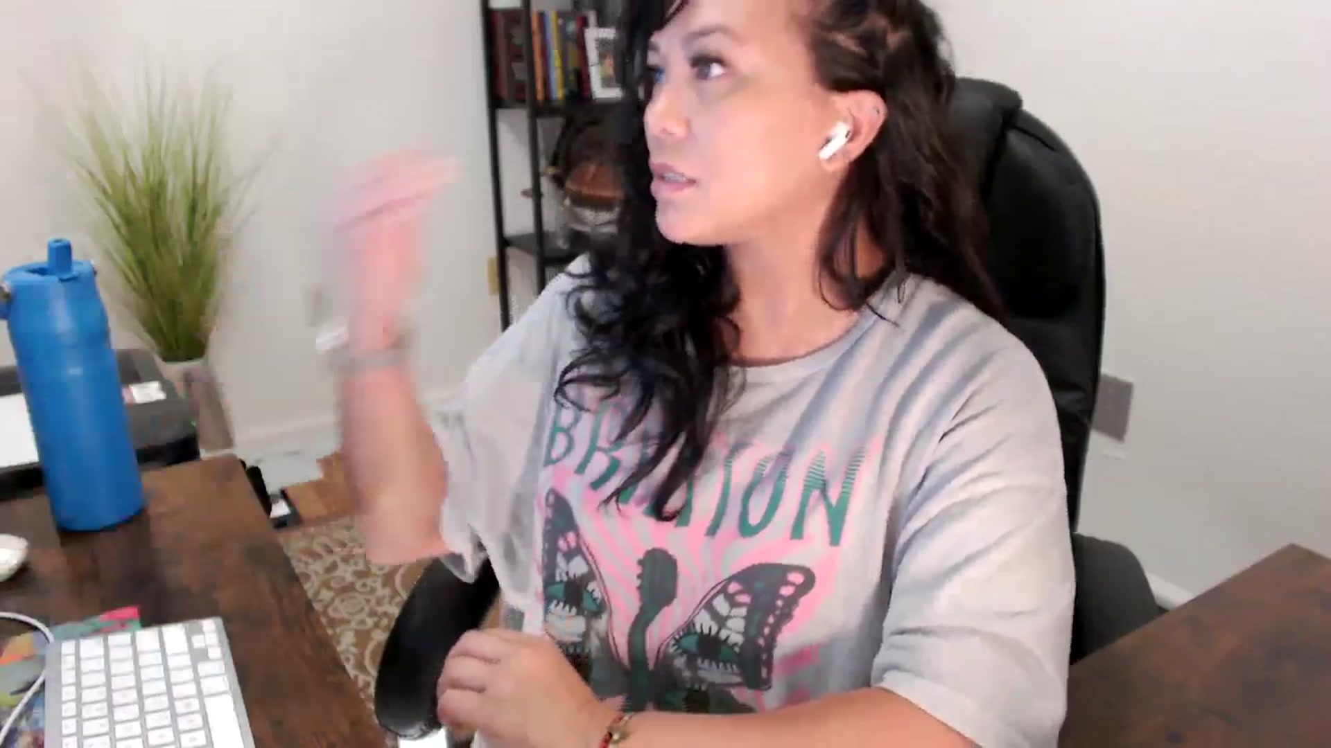 Gallery image thumbnail from MickaylaStar's myfreecams stream on, 08/14/2025, 15:31 image 20 of 20