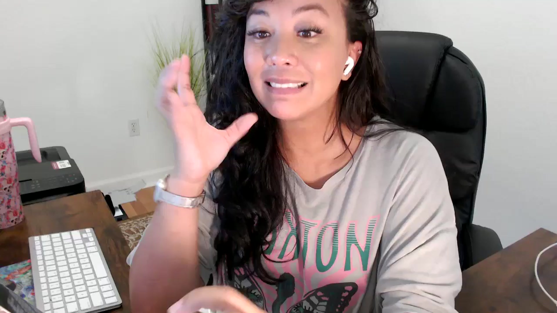 Gallery image thumbnail from MickaylaStar's myfreecams stream on, 08/14/2025, 20:49 image 18 of 20