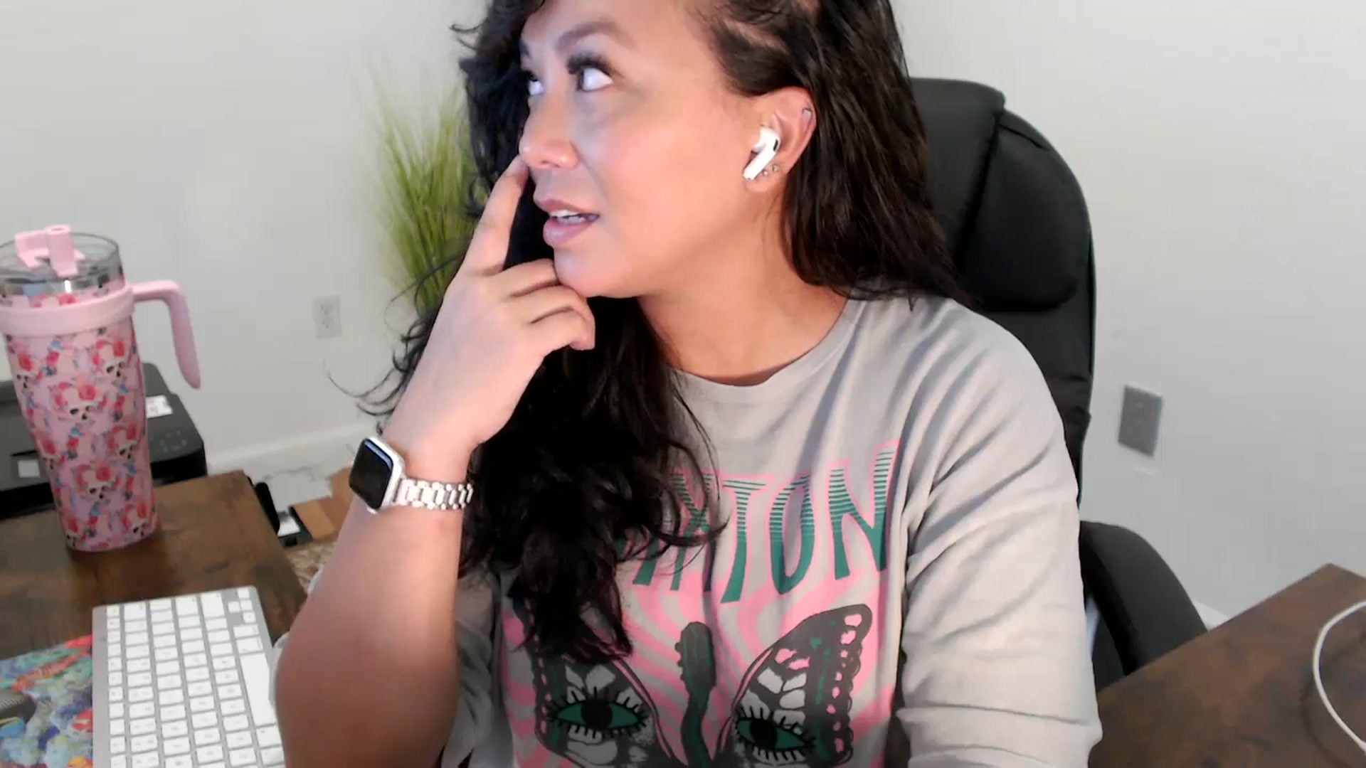 Gallery image thumbnail from MickaylaStar's myfreecams stream on, 08/14/2025, 21:09 image 3 of 20