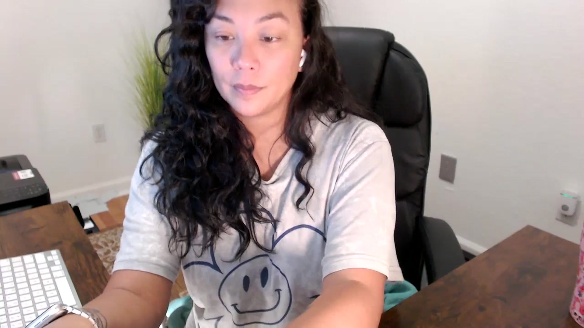 Gallery image thumbnail from MickaylaStar's myfreecams stream on, 08/15/2025, 14:57 image 7 of 20