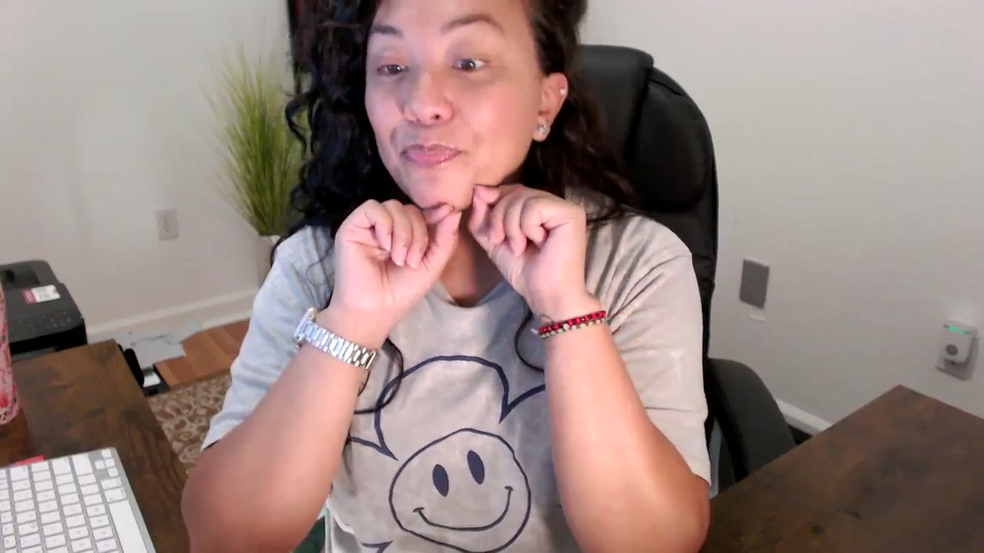 Gallery image thumbnail from MickaylaStar's myfreecams stream on, 08/15/2025, 16:08 image 18 of 20