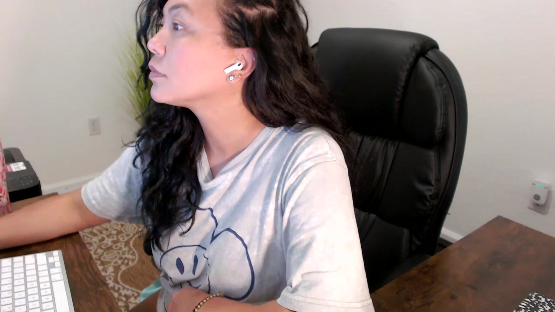Gallery image thumbnail from MickaylaStar's myfreecams stream on, 08/15/2025, 17:51 image 20 of 20