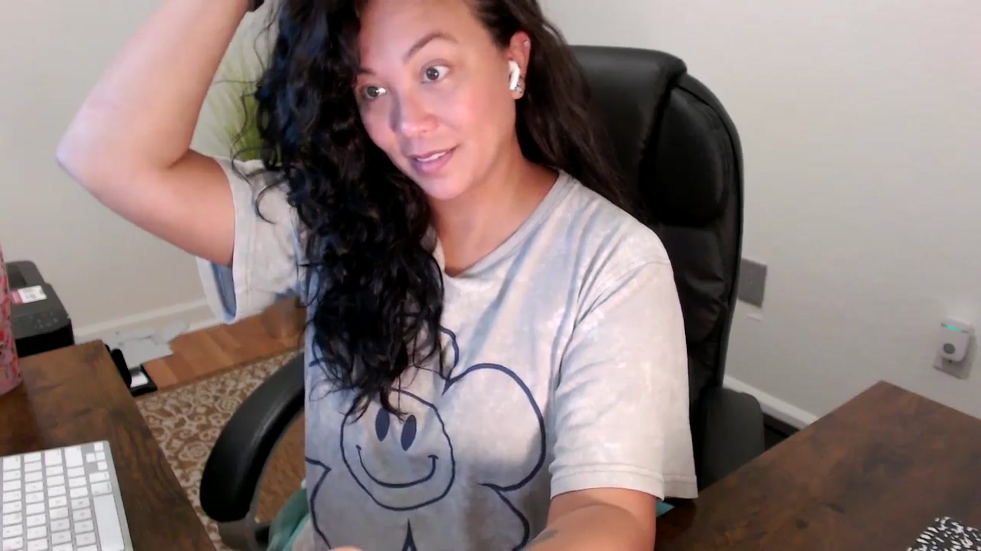 Gallery image thumbnail from MickaylaStar's myfreecams stream on, 08/15/2025, 17:51 image 12 of 20