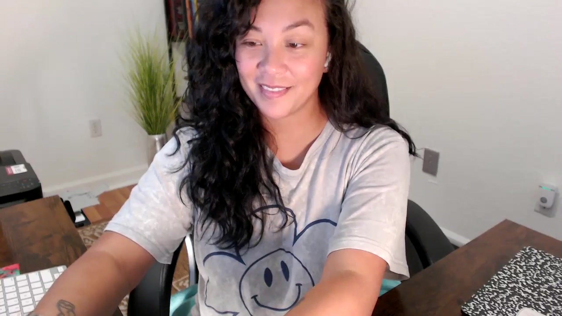 Gallery image thumbnail from MickaylaStar's myfreecams stream on, 08/15/2025, 19:54 image 3 of 20