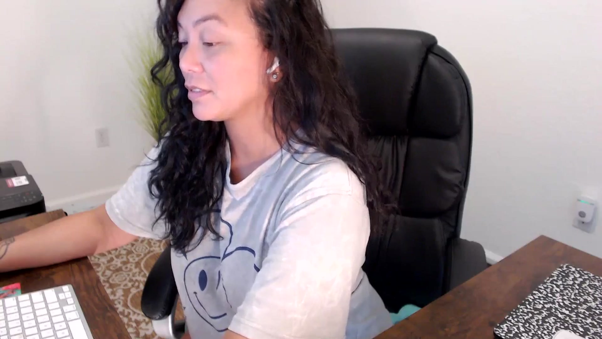 Gallery image thumbnail from MickaylaStar's myfreecams stream on, 08/15/2025, 19:54 image 2 of 20