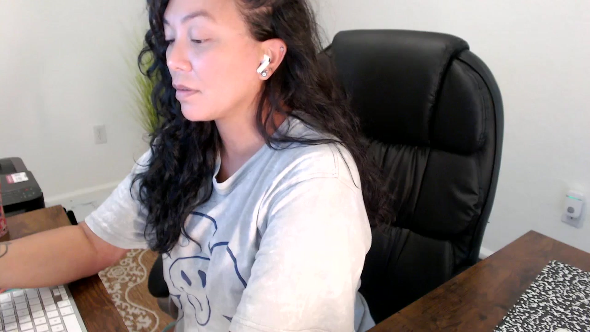 Gallery image thumbnail from MickaylaStar's myfreecams stream on, 08/15/2025, 19:54 image 8 of 20