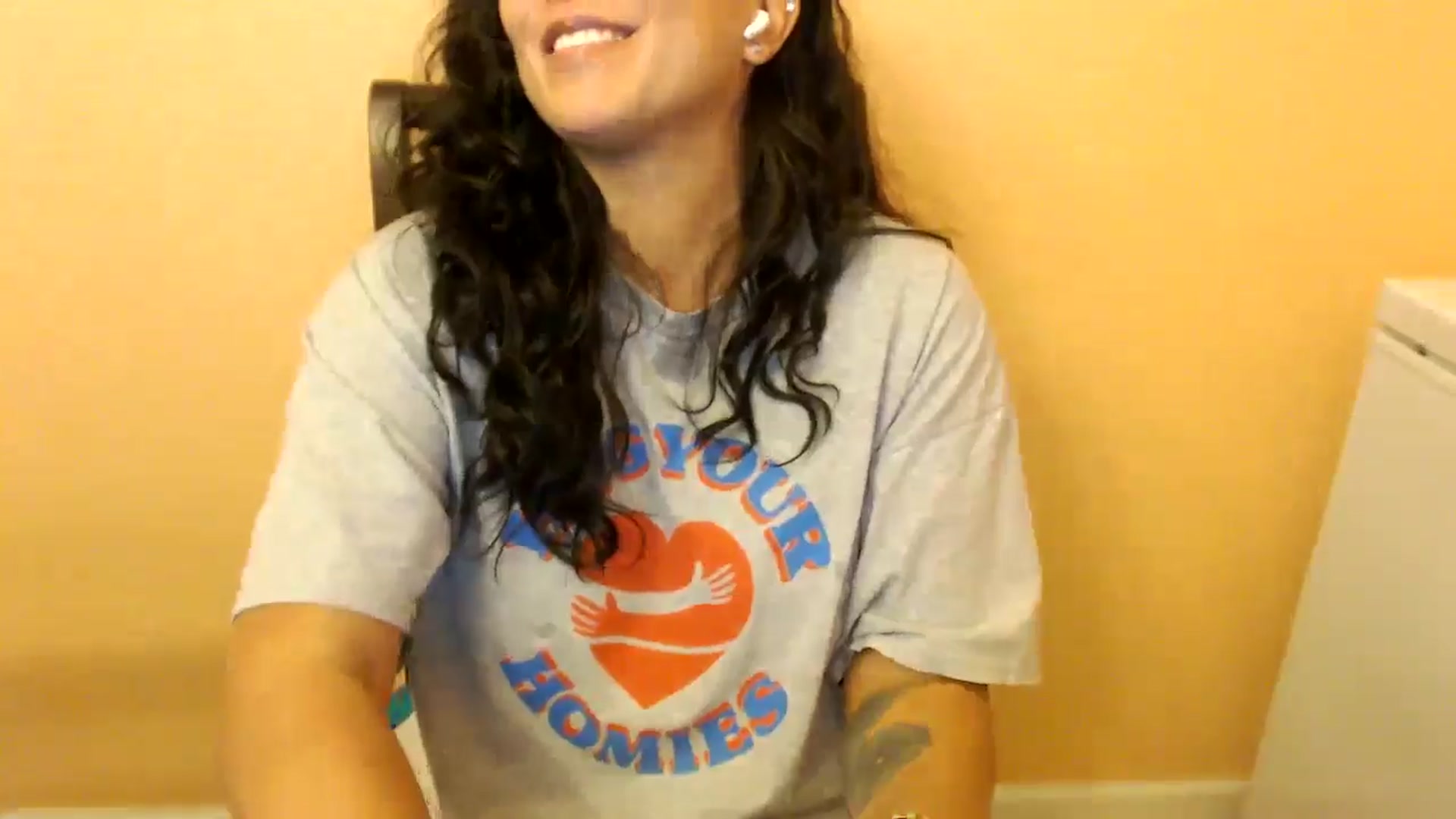 Gallery image thumbnail from MickaylaStar's myfreecams stream on, 08/16/2025, 21:46 image 11 of 20