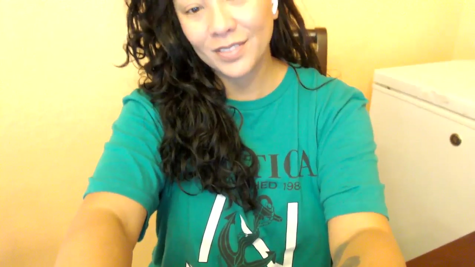 Gallery image thumbnail from MickaylaStar's myfreecams stream on, 08/17/2025, 17:07 image 7 of 20