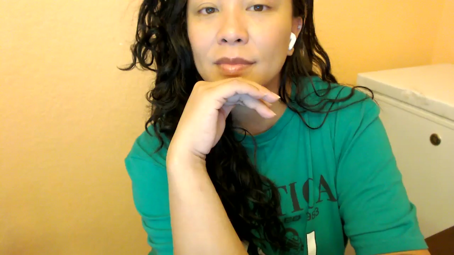 Gallery image thumbnail from MickaylaStar's myfreecams stream on, 08/17/2025, 17:07 image 13 of 20