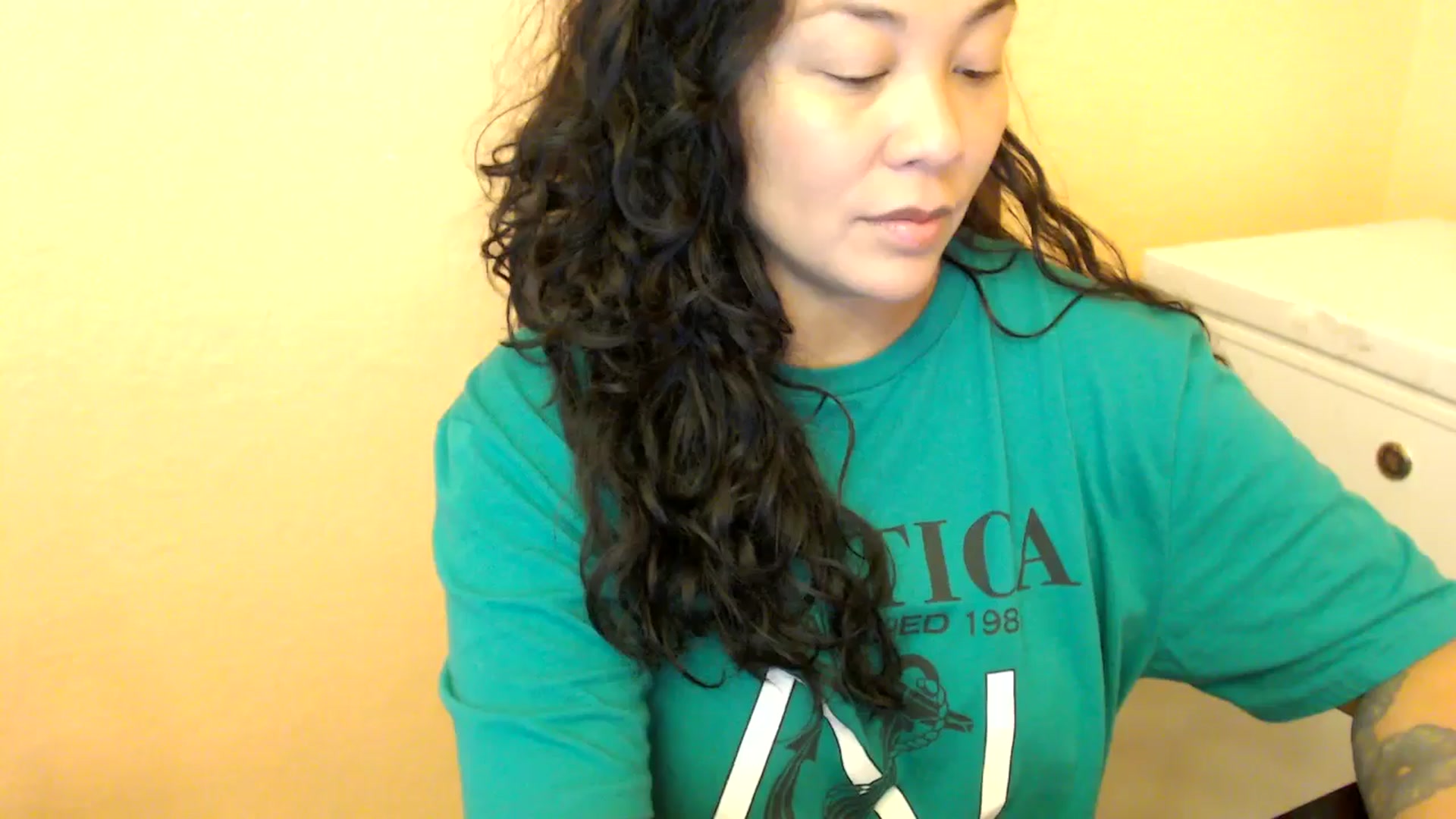 Gallery image thumbnail from MickaylaStar's myfreecams stream on, 08/17/2025, 17:07 image 9 of 20