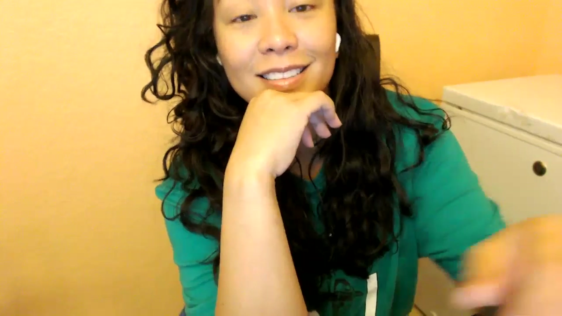Gallery image thumbnail from MickaylaStar's myfreecams stream on, 08/17/2025, 17:24 image 11 of 20